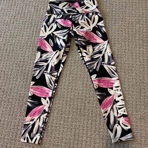 Calvin Klein Black Leggings with Pink & White Leaf Print size XS